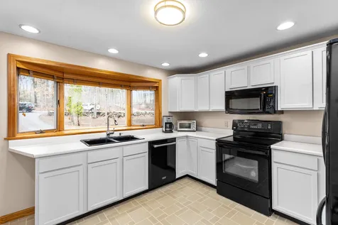 77 Brooks Road Barrington NH 03825