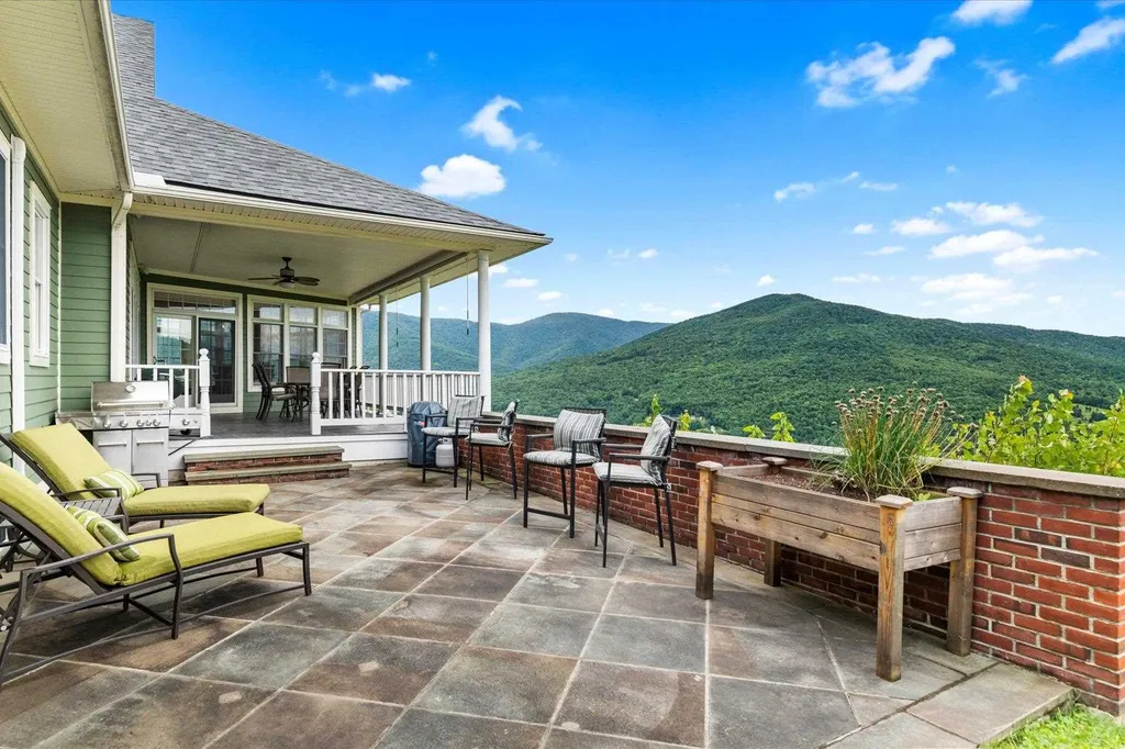 196 Sunny Ridge Road Arlington VT 05250