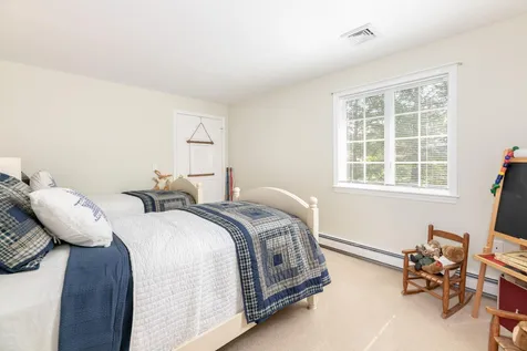 548 Endicott E Street Laconia NH 03246