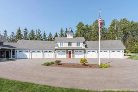 548 Endicott E Street Laconia NH 03246