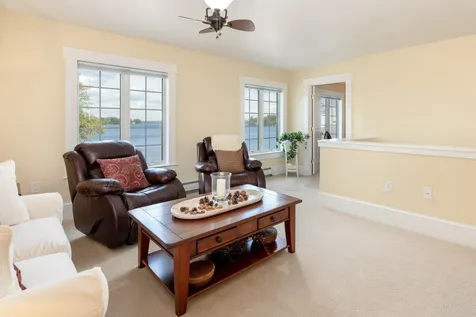 548 Endicott E Street Laconia NH 03246