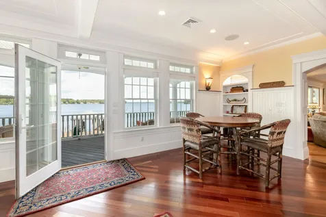 548 Endicott E Street Laconia NH 03246