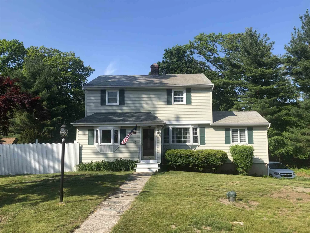 11 Johnson Drive Plaistow NH 03865