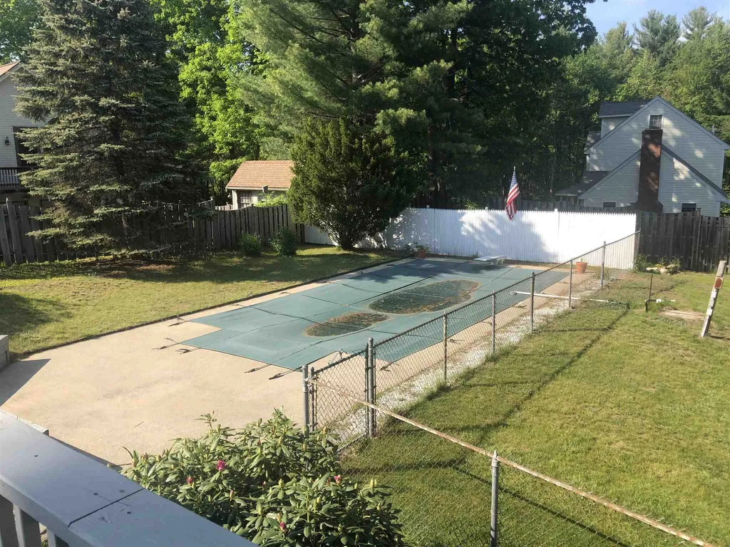 11 Johnson Drive Plaistow NH 03865