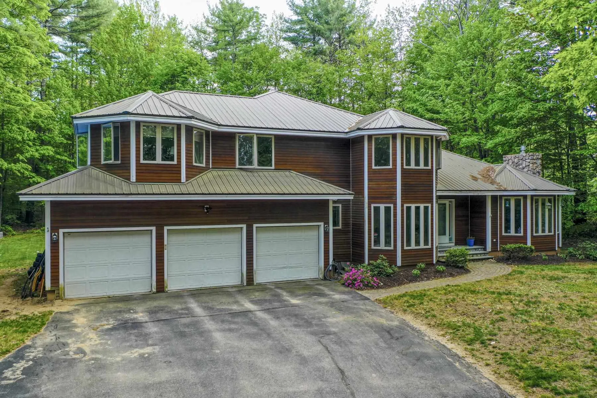 270 Dockham Shore Road Gilford NH 03249