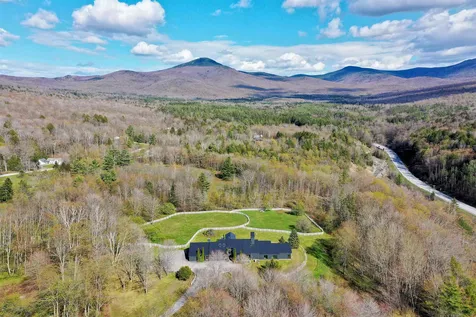 789 Journeys End Road Mendon VT 05701