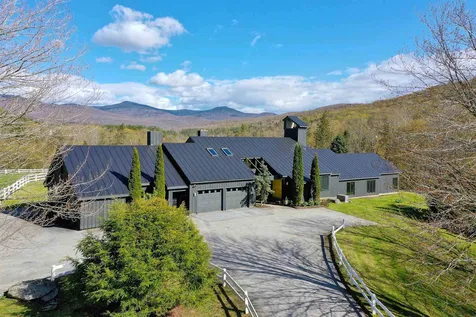 789 Journeys End Road Mendon VT 05701