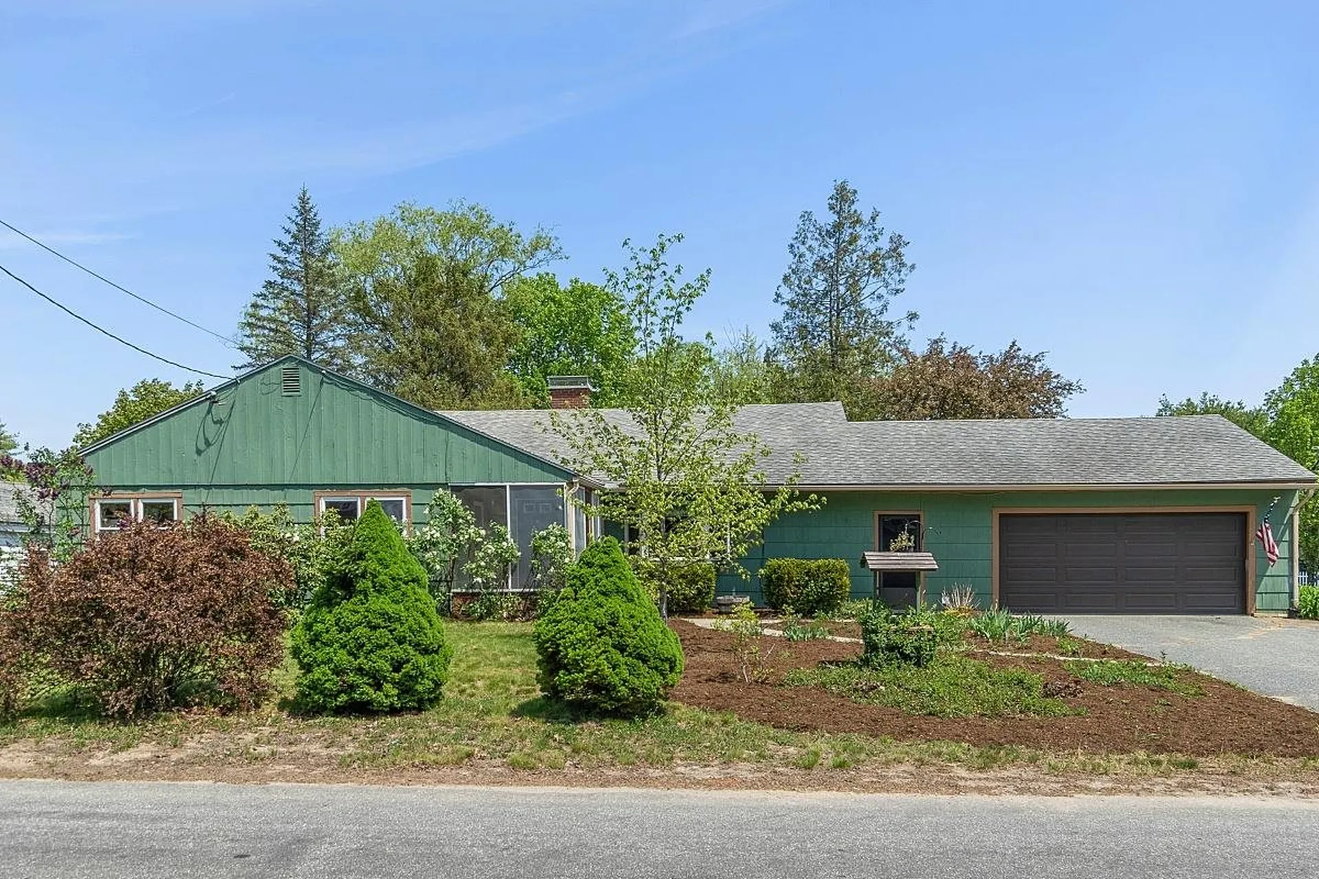 11 School Street Troy NH 03465