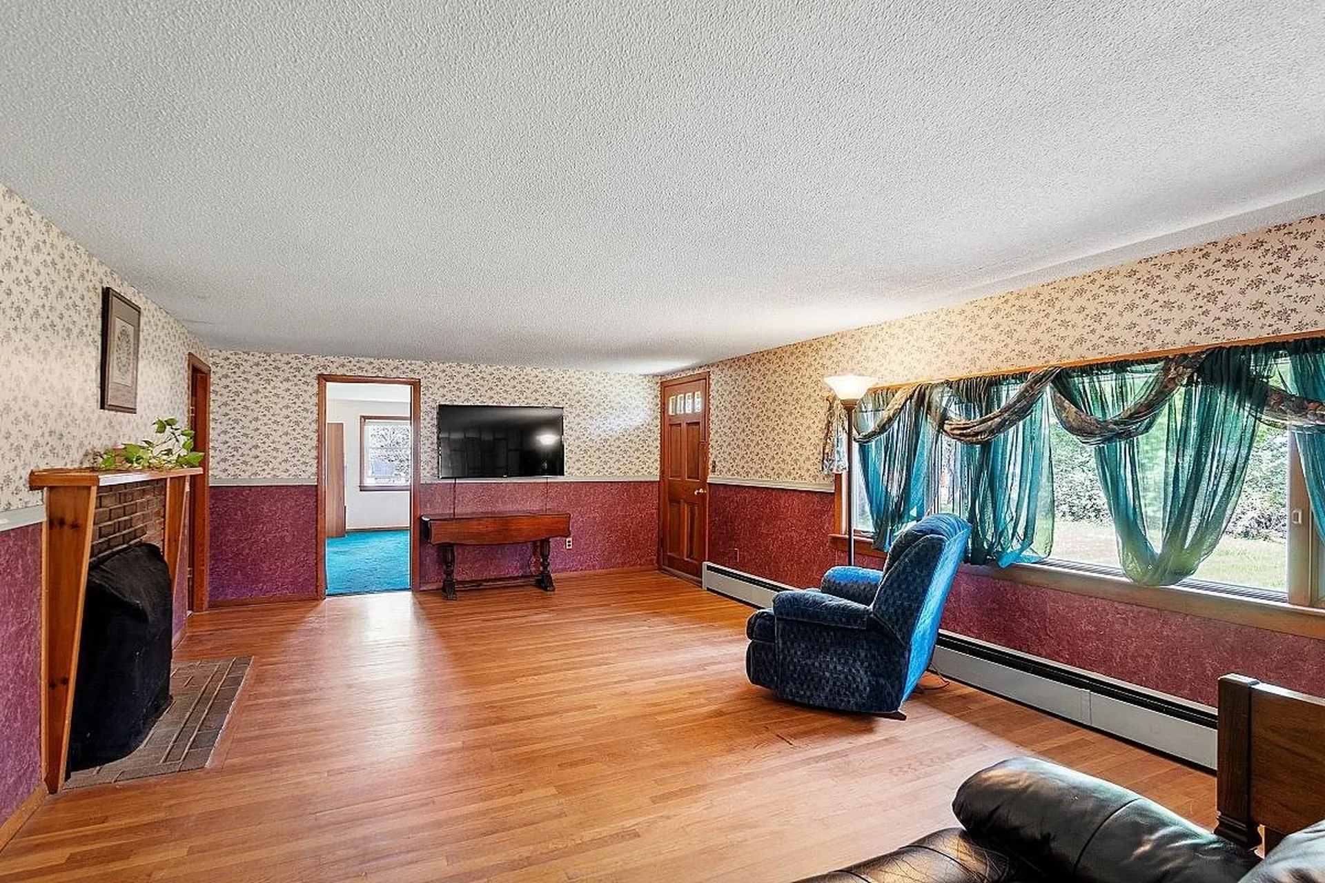 11 School Street Troy NH 03465