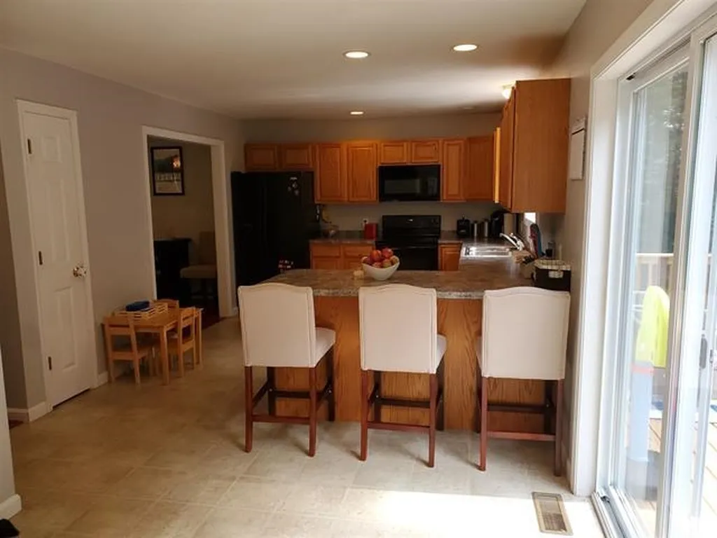 54 Sawmill Road Hillsborough NH 03244