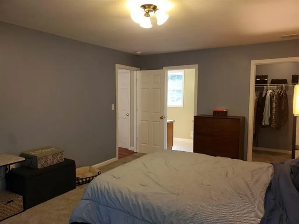 54 Sawmill Road Hillsborough NH 03244