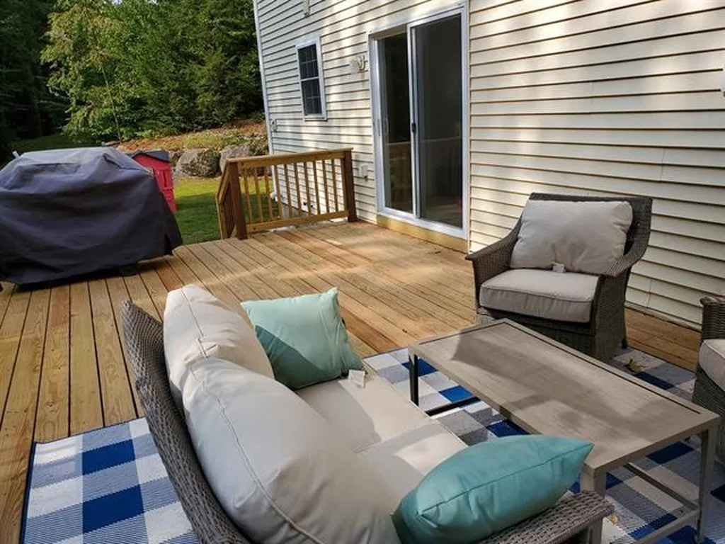 54 Sawmill Road Hillsborough NH 03244