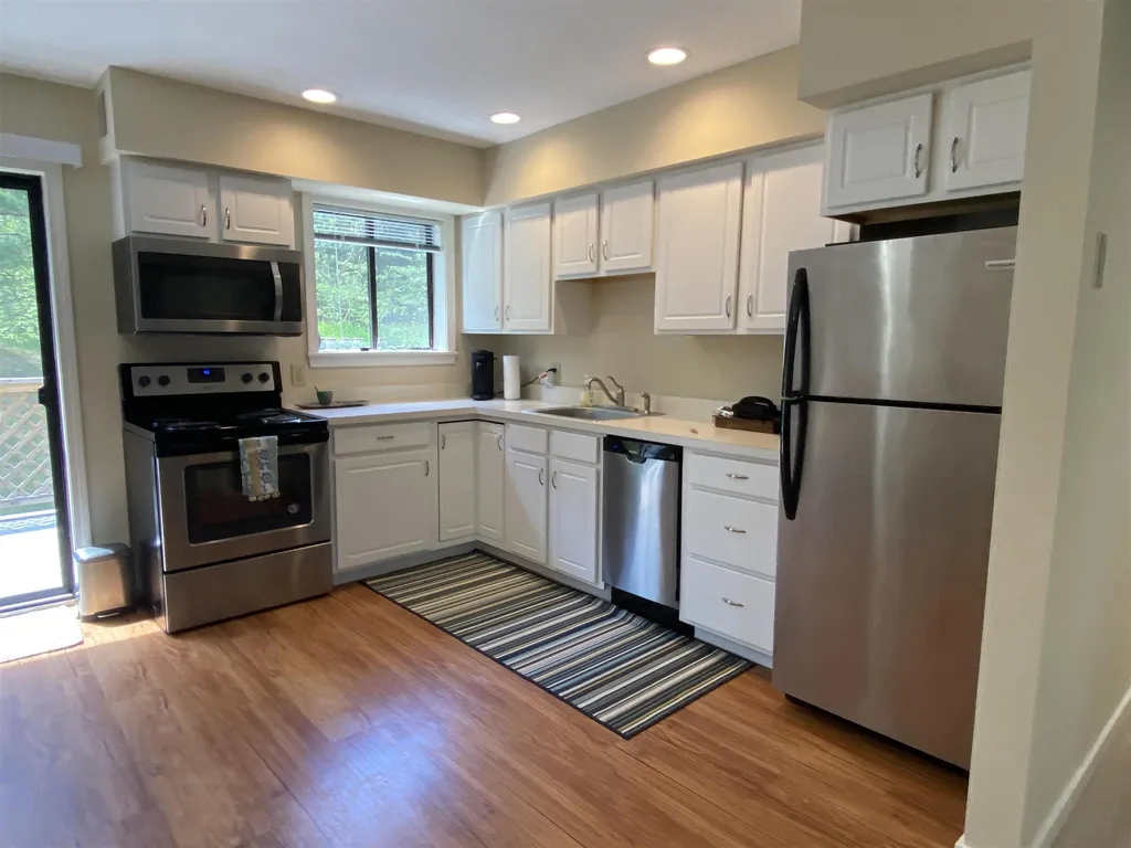 133 Colonial Drive Hartford VT 05001