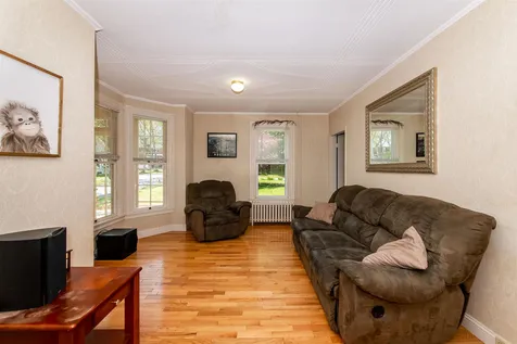 12 Horne Street Somersworth NH 03878