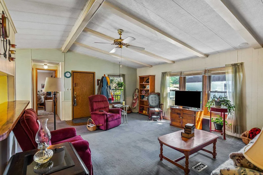 67 Roger Road Goffstown NH 03045