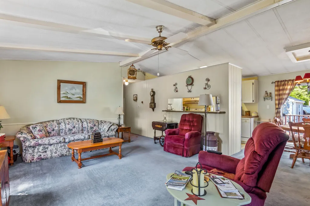 67 Roger Road Goffstown NH 03045