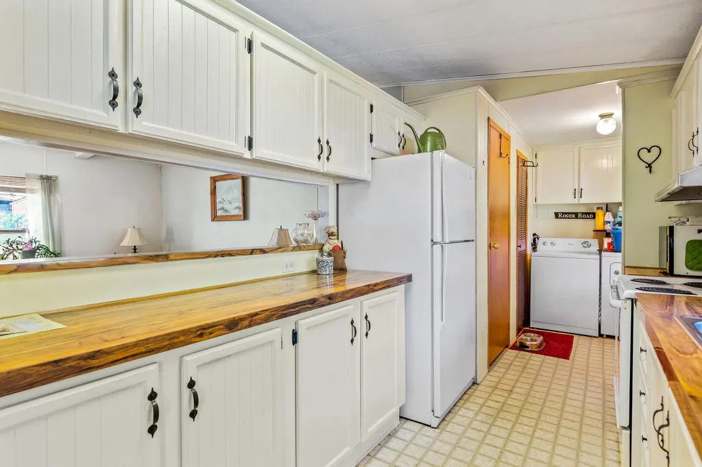 67 Roger Road Goffstown NH 03045