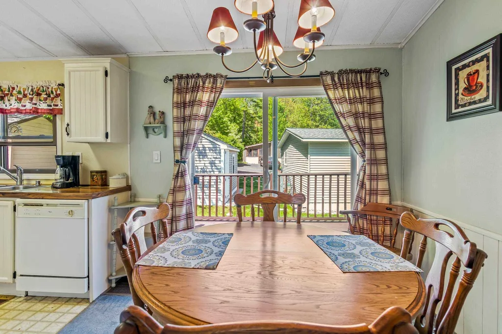 67 Roger Road Goffstown NH 03045