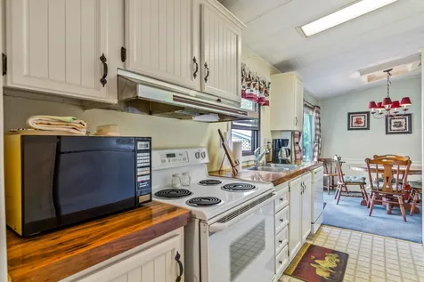 67 Roger Road Goffstown NH 03045