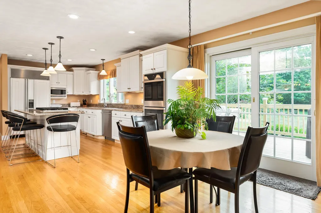 1 Squire Way Stratham NH 03885