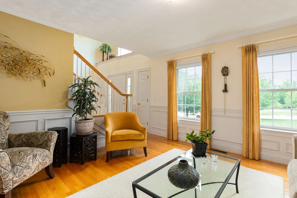 1 Squire Way Stratham NH 03885