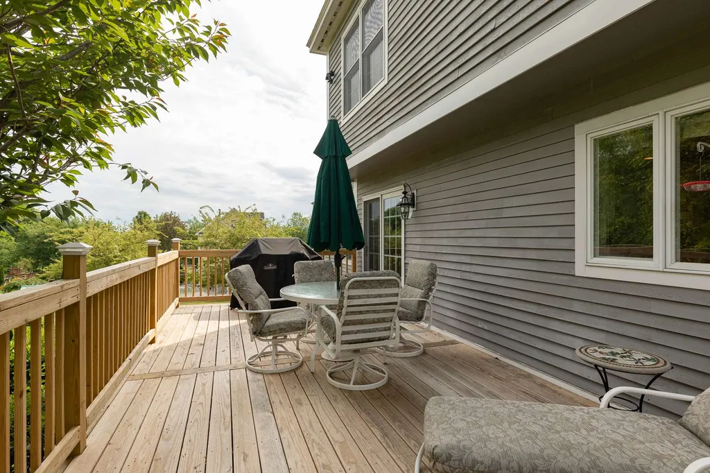 1 Squire Way Stratham NH 03885