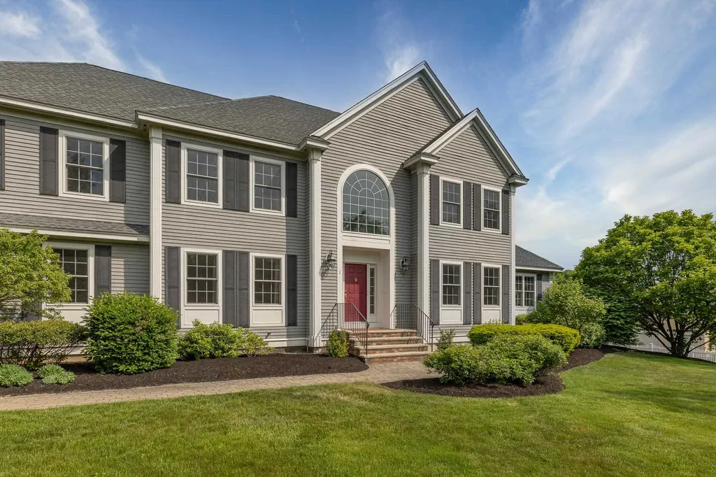 1 Squire Way Stratham NH 03885