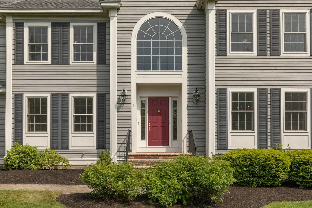 1 Squire Way Stratham NH 03885