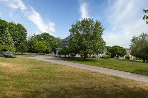 1 Squire Way Stratham NH 03885