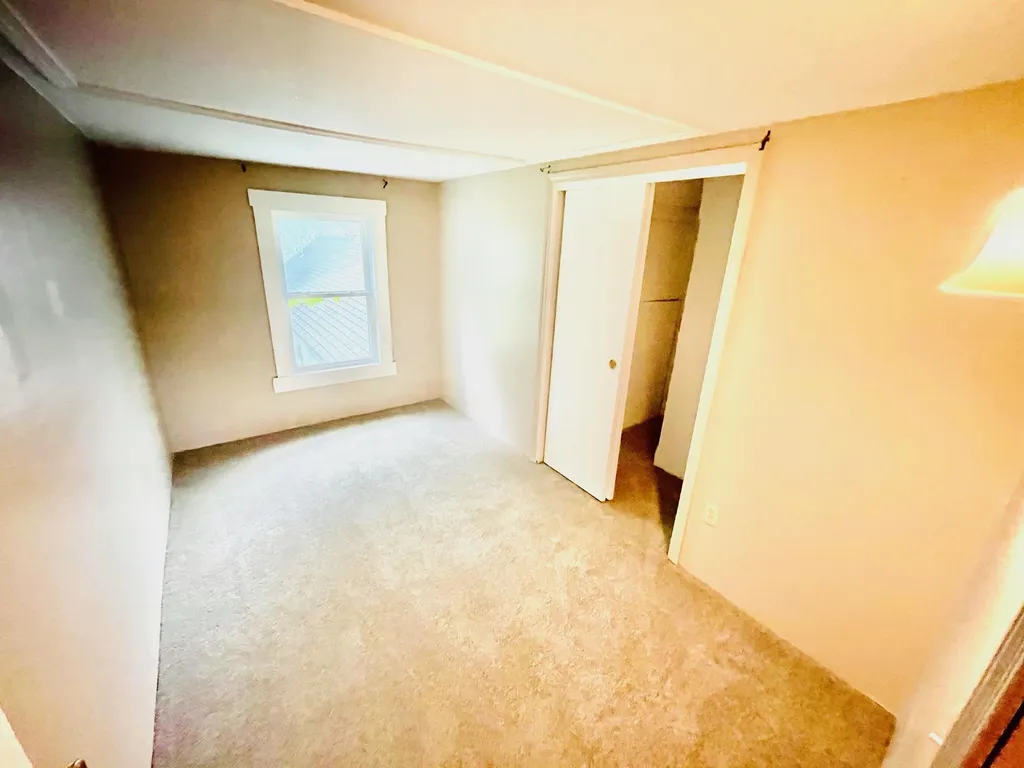 35 Elm Street Nashua NH 03060