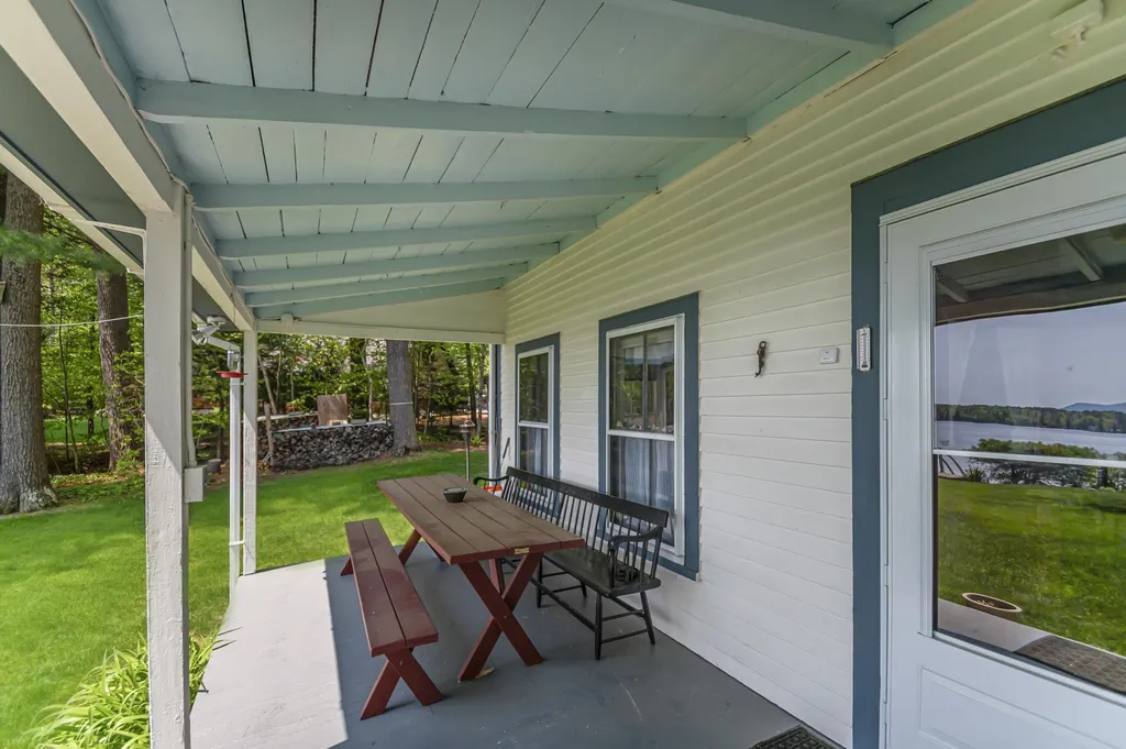 7 Flint Drive Tuftonboro NH 03816