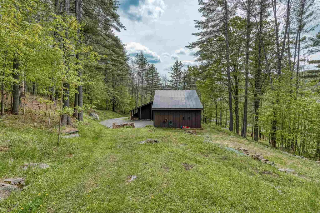 2504 Vt Route 12 Barnard VT 05091