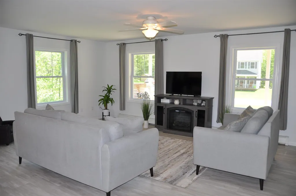 229 Daisy Lane Middlebury VT 05753