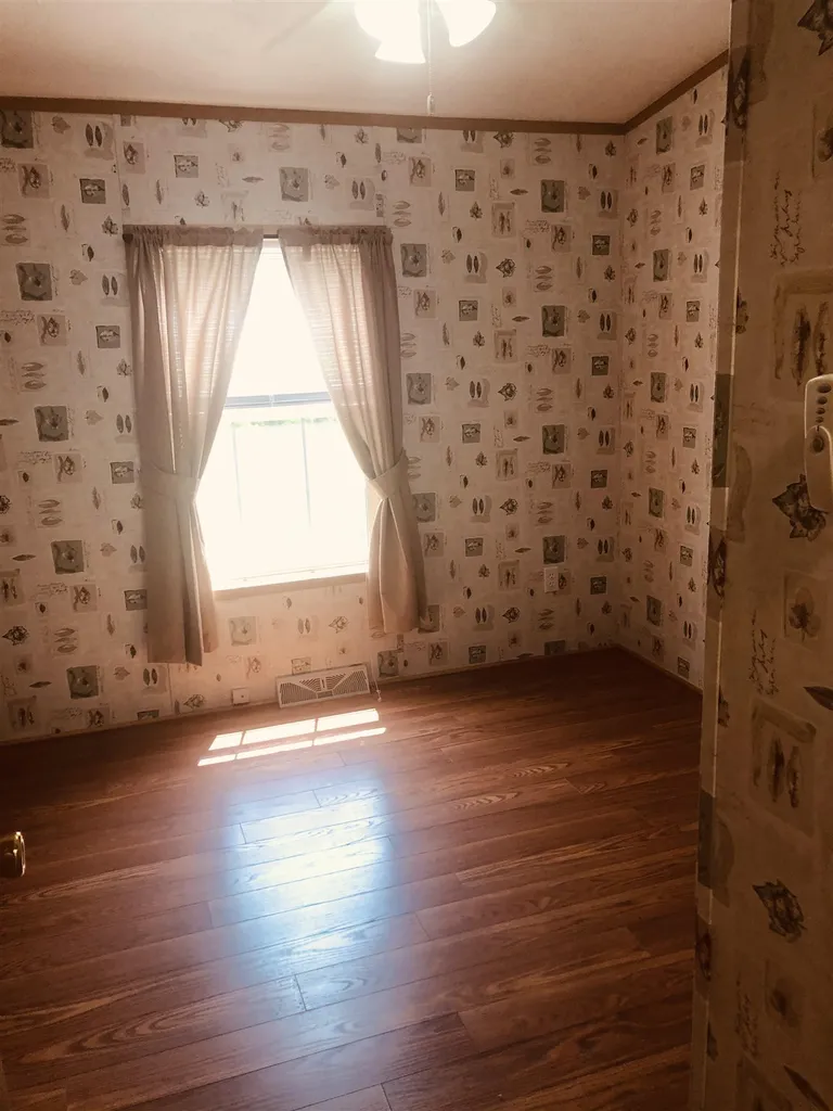 39 Campbell Street Salem NH 03079-2820