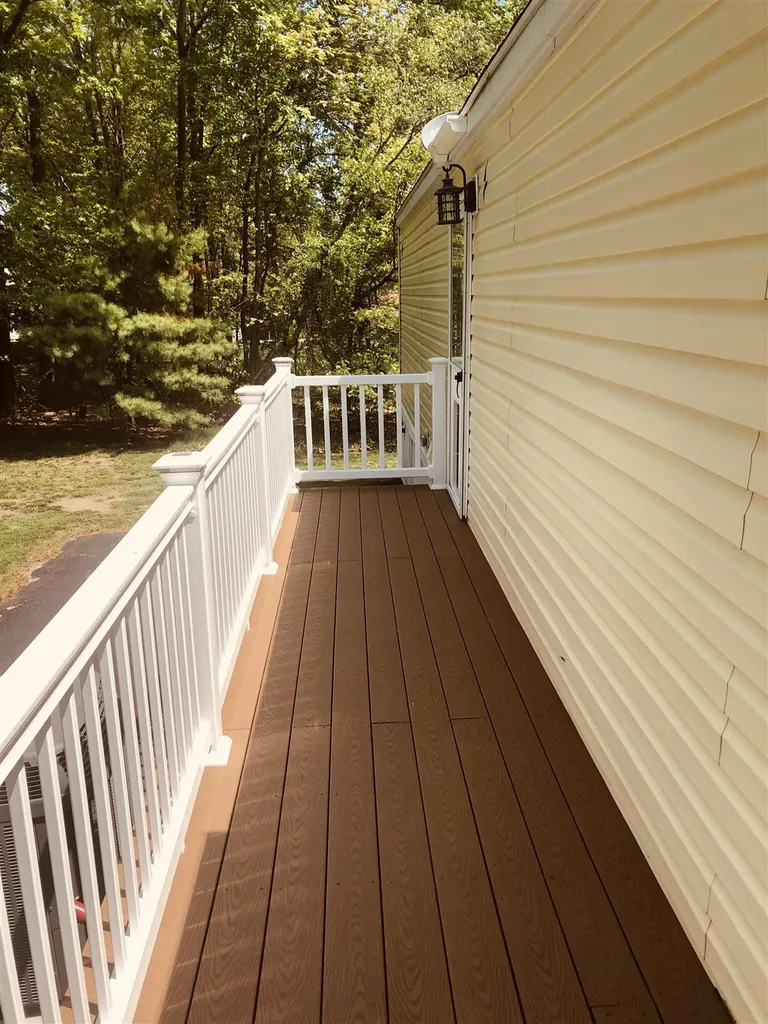 39 Campbell Street Salem NH 03079-2820