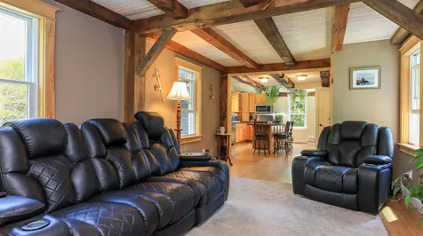 1652 Bennington Road Francestown NH 03043