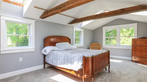 1652 Bennington Road Francestown NH 03043