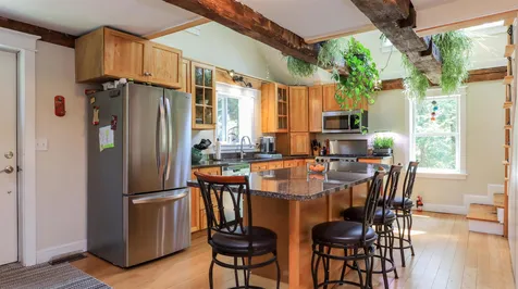 1652 Bennington Road Francestown NH 03043