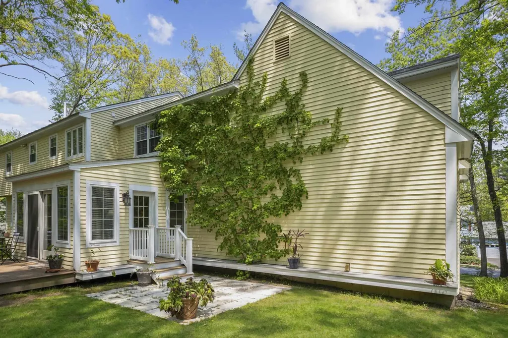 9 Dwinell Drive Concord NH 03301