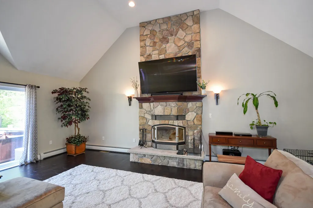 265 Tolend Road Dover NH 03820
