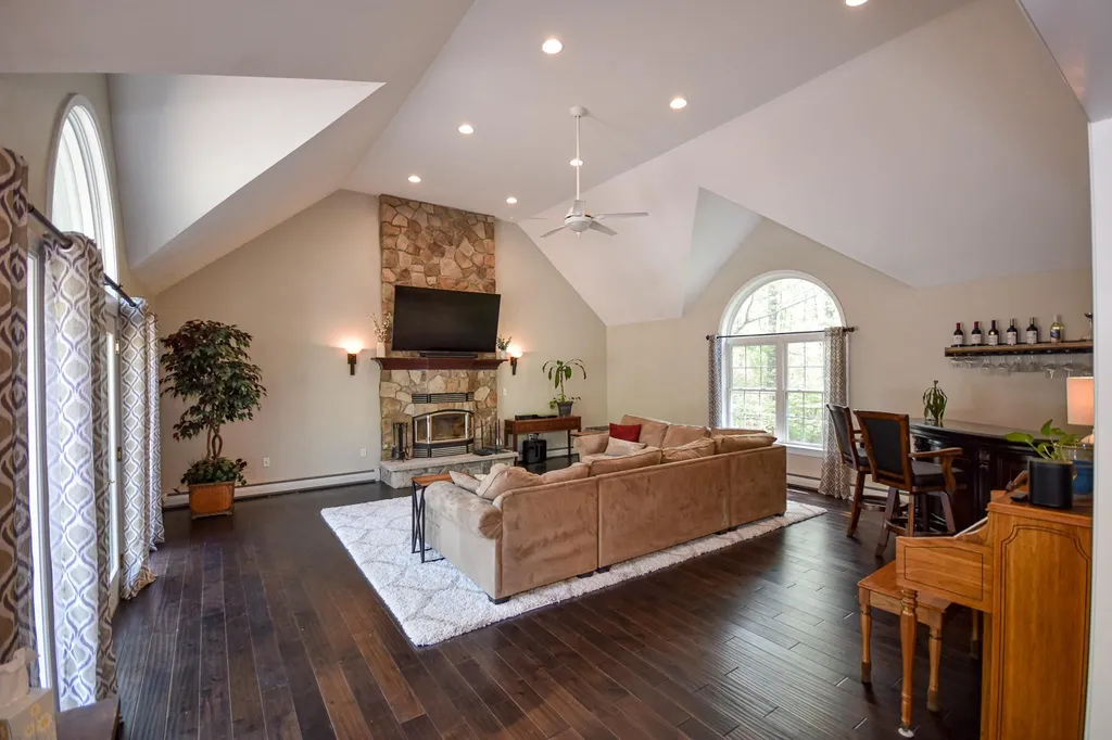 265 Tolend Road Dover NH 03820