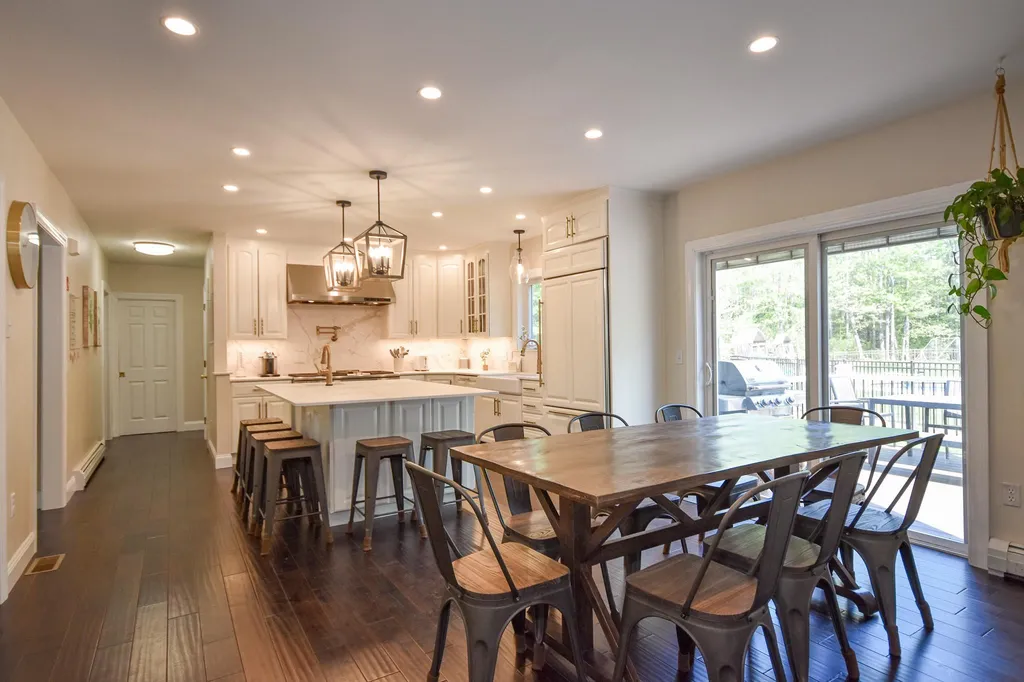 265 Tolend Road Dover NH 03820