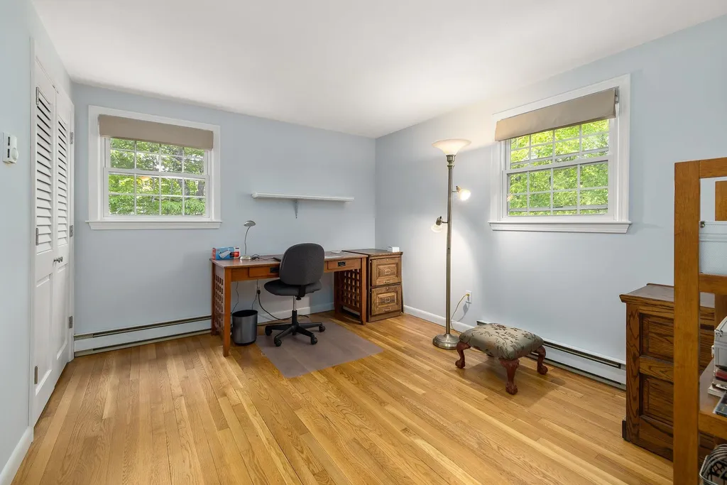 23 Chapel Road North Hampton NH 03862