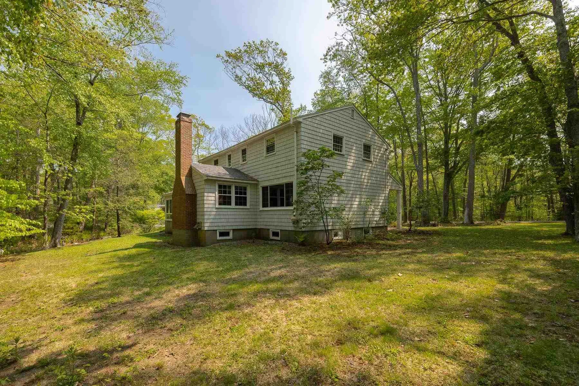 23 Chapel Road North Hampton NH 03862