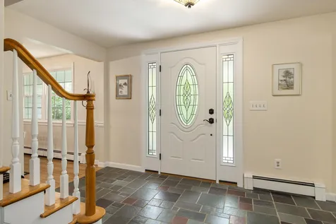 23 Chapel Road North Hampton NH 03862