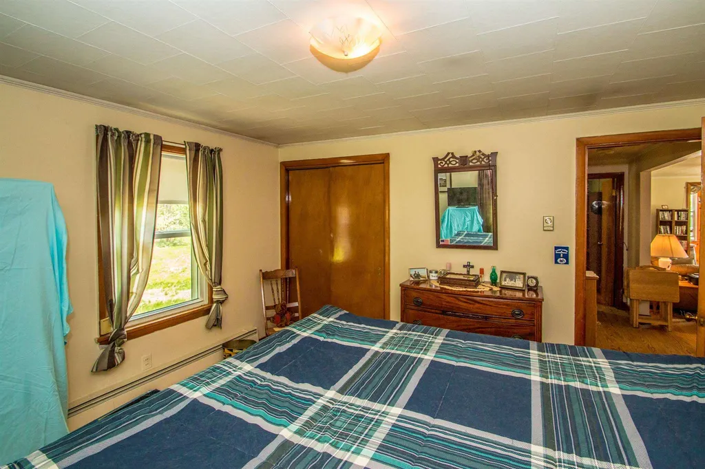 33 Fletcher Street Lancaster NH 03584