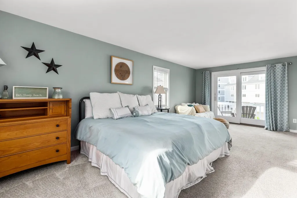 8 Fuller Acres Street Hampton NH 03842