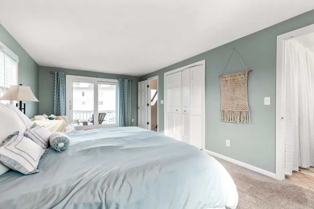 8 Fuller Acres Street Hampton NH 03842