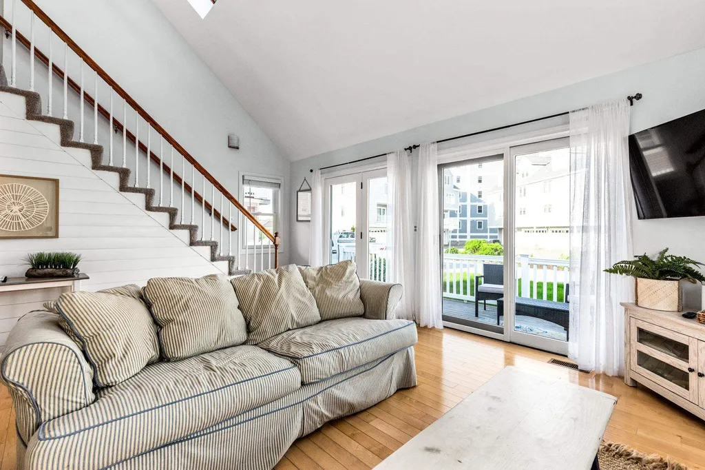 8 Fuller Acres Street Hampton NH 03842