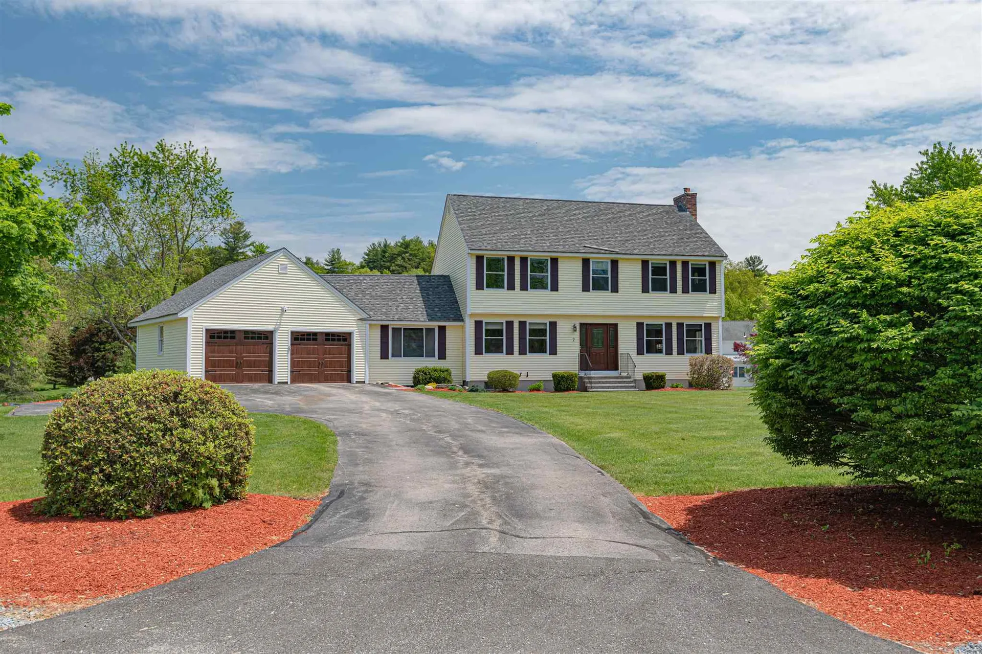 2 Riverview Circle Litchfield NH 03052